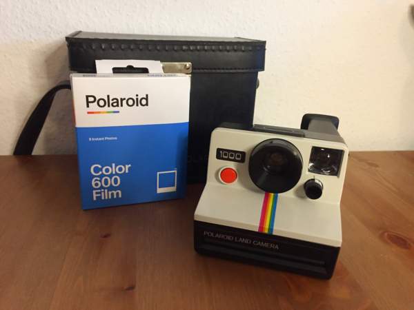 Polaroid «Land 1000» redbuttoned mit Tasche