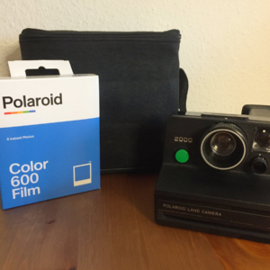 Polaroid «Land 2000» greenbuttoned mit Tasche