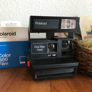 Polaroid «One Step Flash» mit Blitz und Film