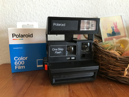 Polaroid «One Step Flash» mit Blitz und Film